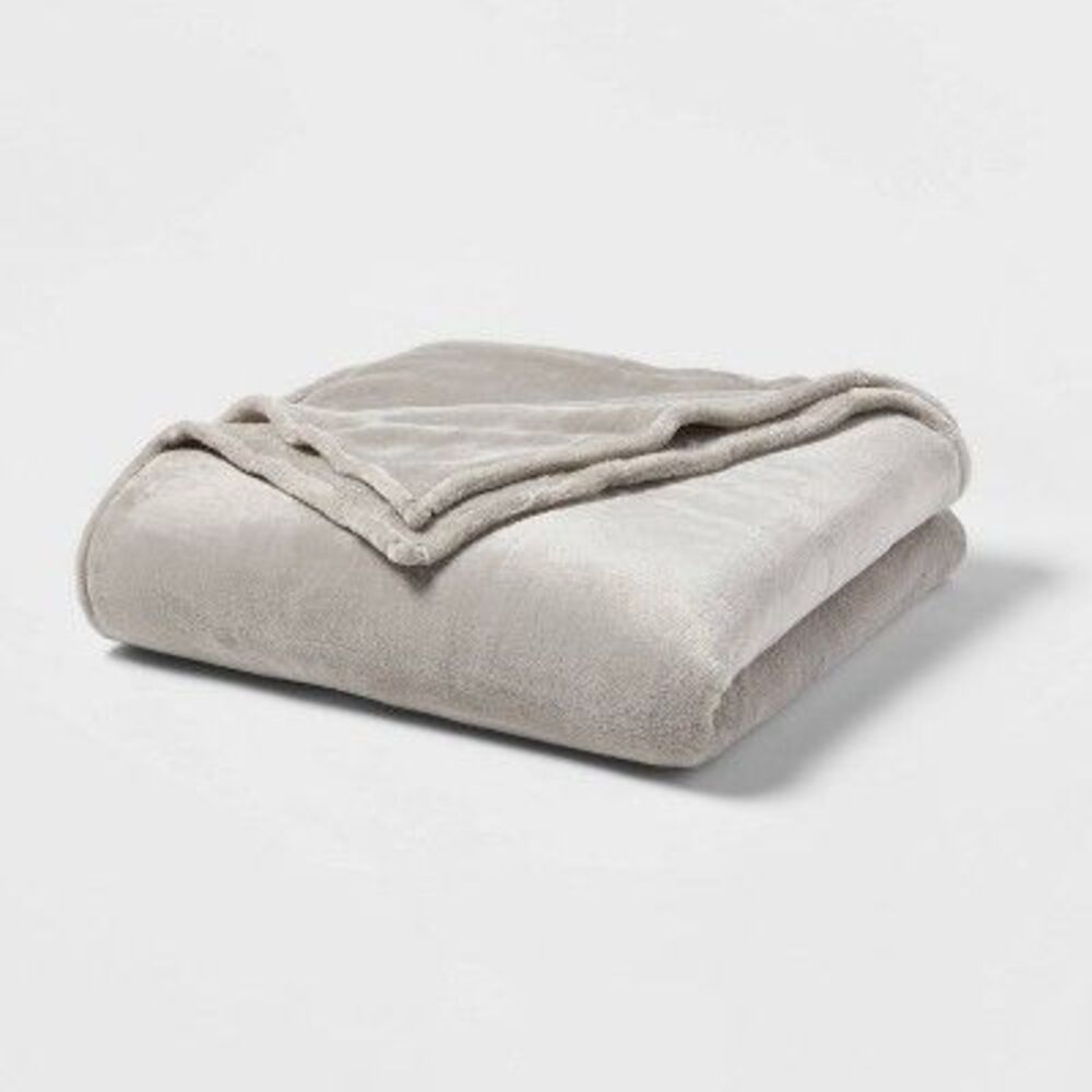 Full/Queen Cozy Microplush Machine Washable Bed Throw Blanket - Solid Gray